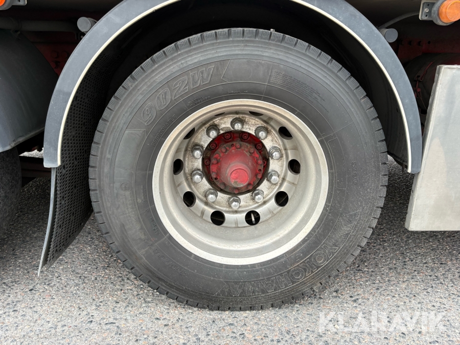 Lastbil Scania R580 med öppningsbar sida & bakgavellyft
