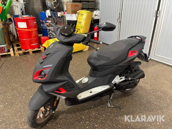 Moped Peugeot SpeedFight 4 4-takt