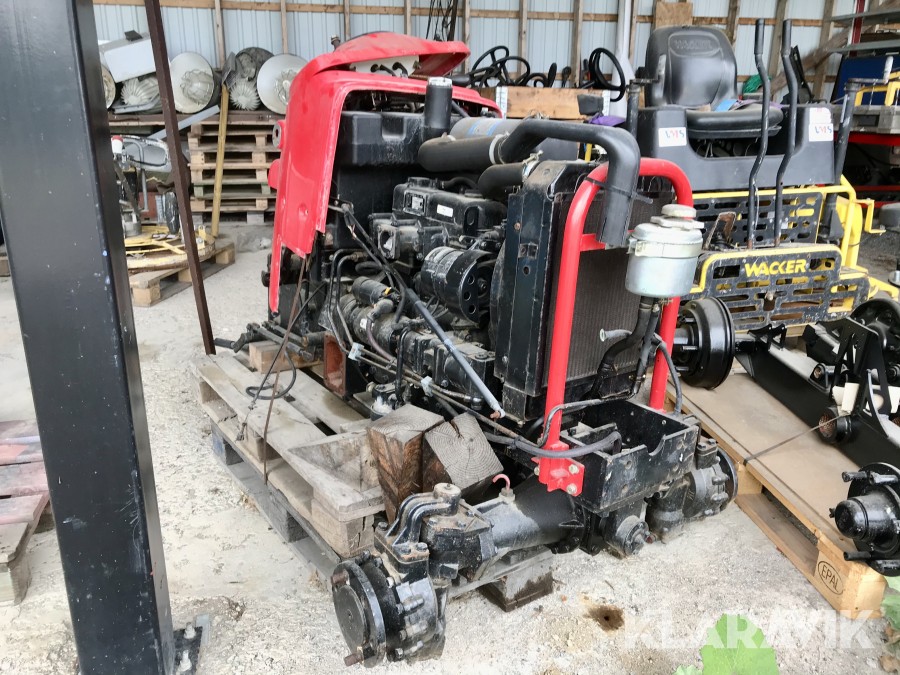 Traktor Dong Feng 304 Ej Komplett