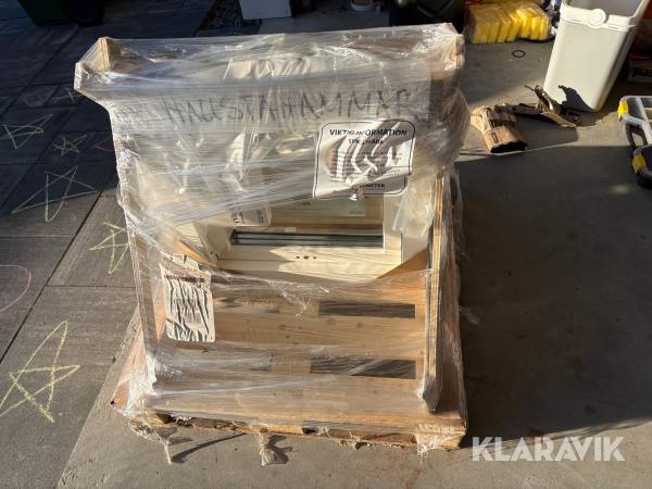 Vridfönster Svenskafönster Lager trä / alu vrid 3-Glas F1 6 1 st