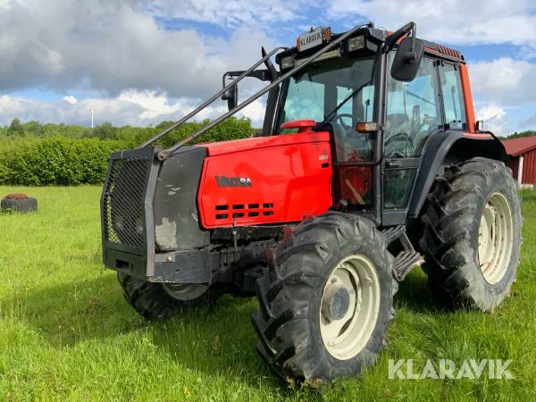 Traktor Valtra 6350 HiTech Twintrack / Turbin koppling/ Skogsutrustad