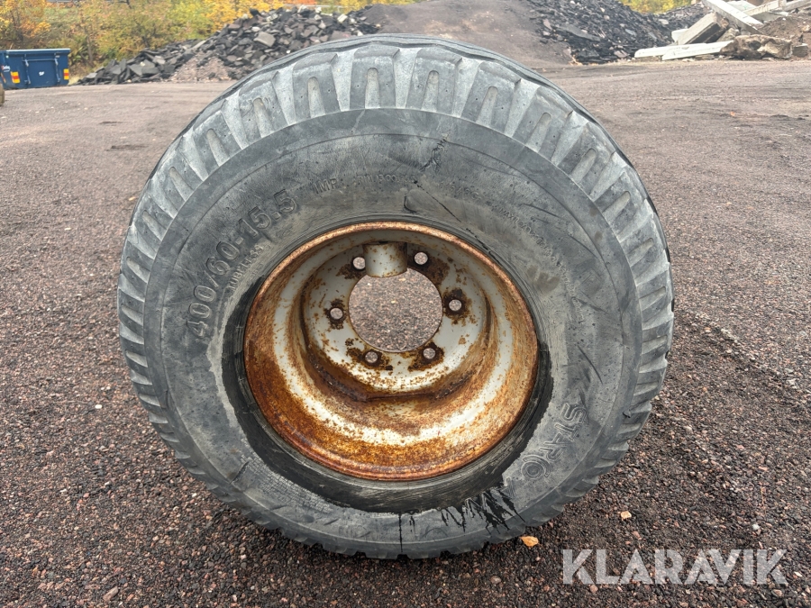 Vagnsdäck på fälg Starco 400/60-15.5 1 st