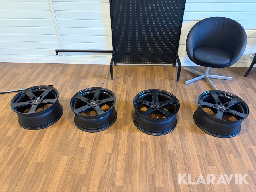 Fälgar 4 st Dezent 8 x 17 ET 30