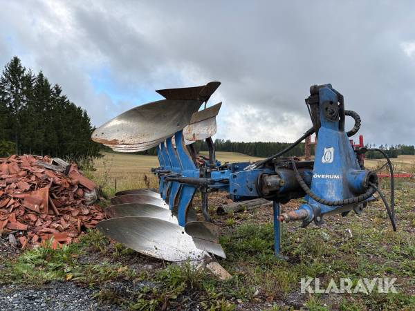 Fyrskärig växelplog Överum CX 490 H