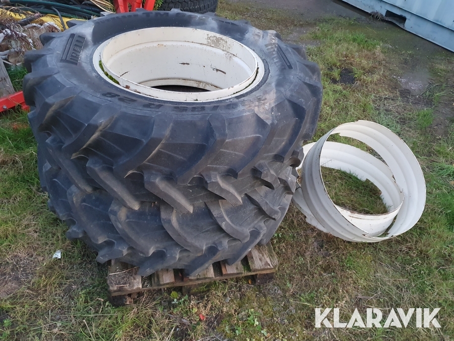 Dubbelmontage Pirelli 380/85R28 TM 600 2st