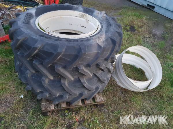 Dubbelmontage Pirelli 380/85R28 TM 600 2st