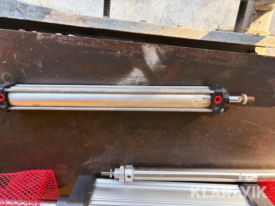 Luftcylinder SMC C92SDB32-320