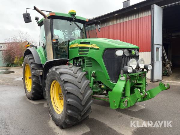 Traktor John Deere 7720 med GPS och frontlyft