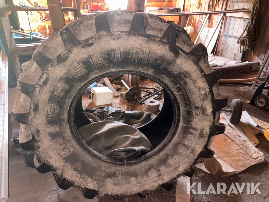 Traktordäck Michelin X M108
