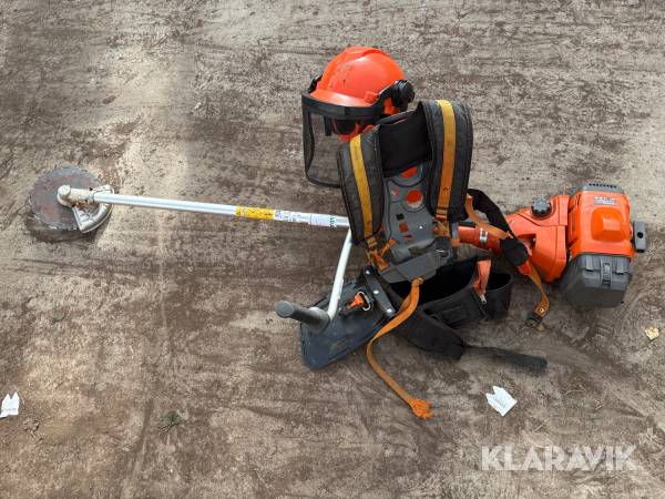 Röjsåg Husqvarna 545 FX Auto Tune med sele hjälm och klinga
