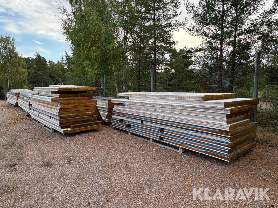 Sandwichpaneler med dold infästning Kingspan Quadcore ca 320 m²