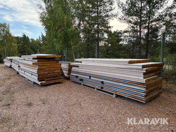 Sandwichpaneler med dold infästning Kingspan Quadcore ca 320 m²