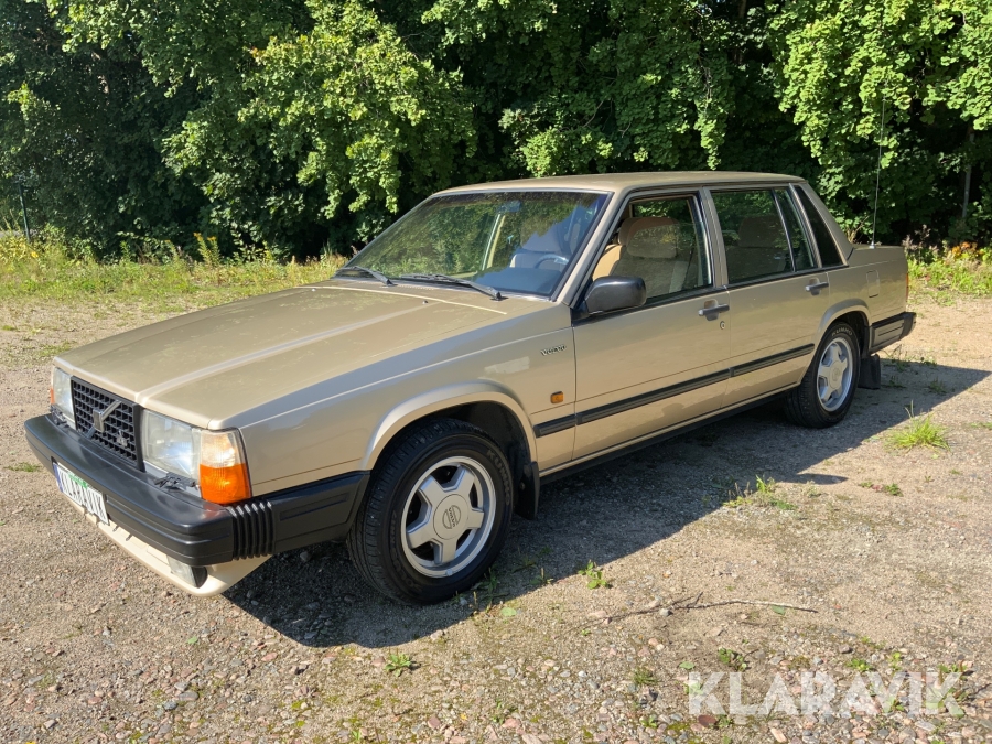 Veteranbil 740 GLT 16V -88