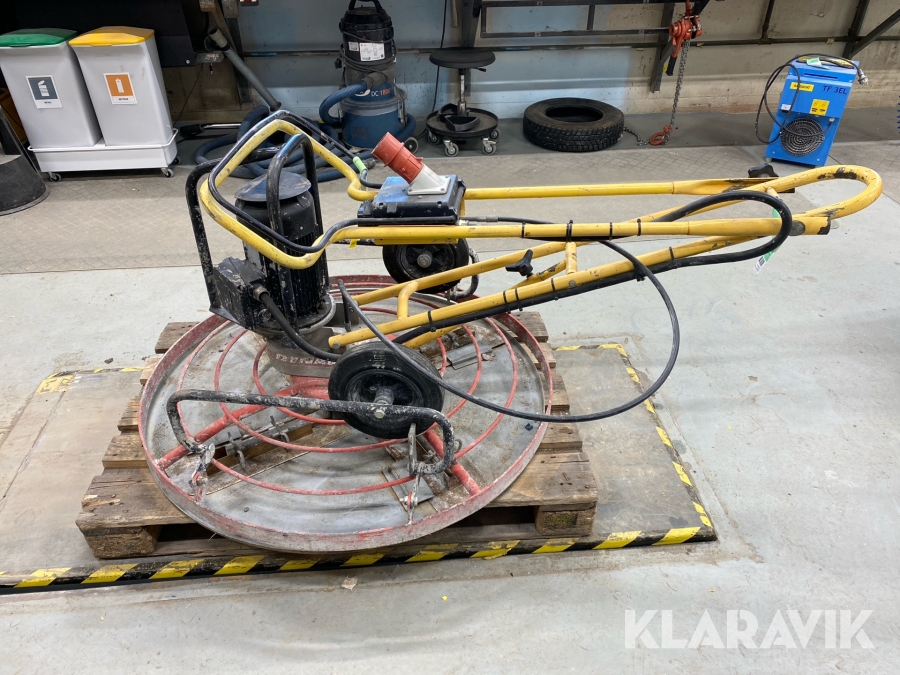 Glättade 3 fas Dynapac BG 42E