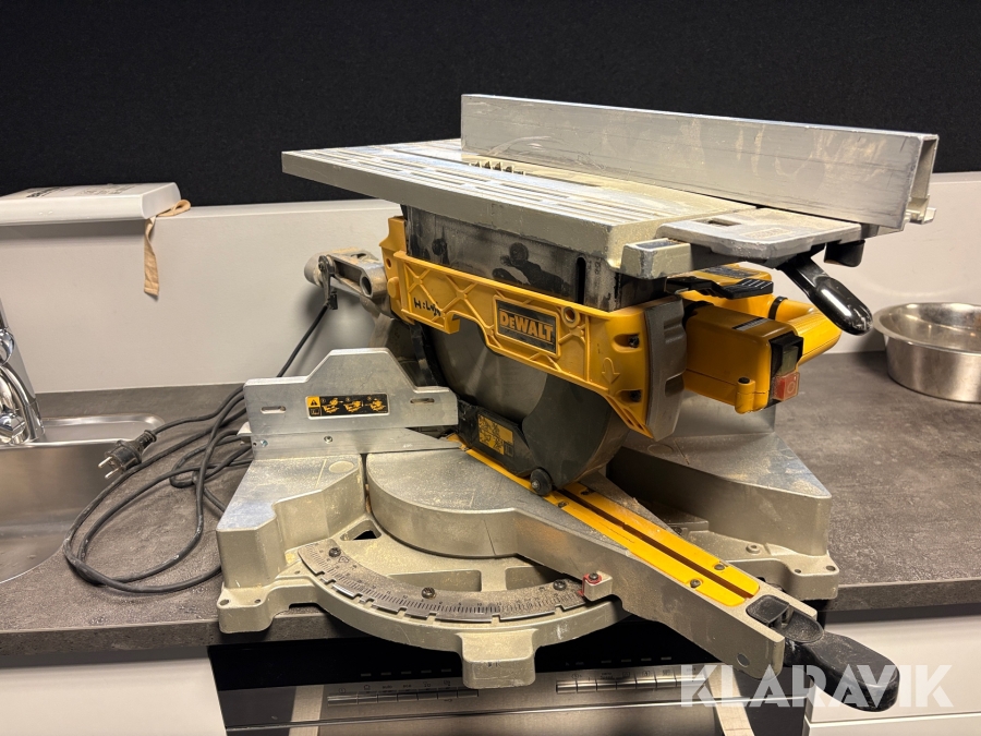 Klyv-, kap- och gersåg Dewalt D27111 -QS