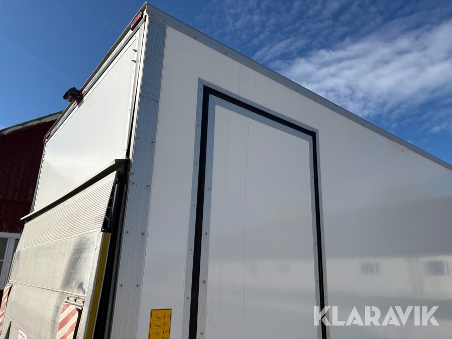 Skåpbil med kylaggregat & bakgavellyft Iveco 35-170
