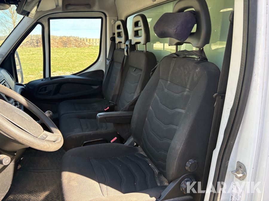 Skåpbil med kylaggregat & bakgavellyft Iveco 35-170