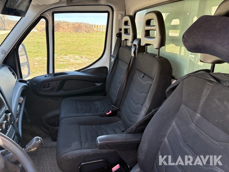 Skåpbil med kylaggregat & bakgavellyft Iveco 35-170