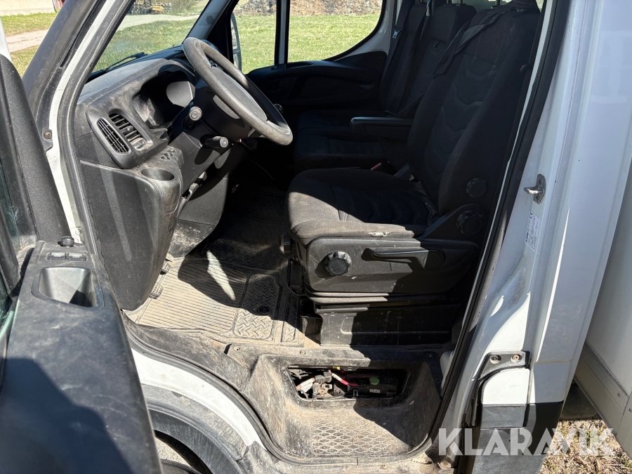 Skåpbil med kylaggregat & bakgavellyft Iveco 35-170
