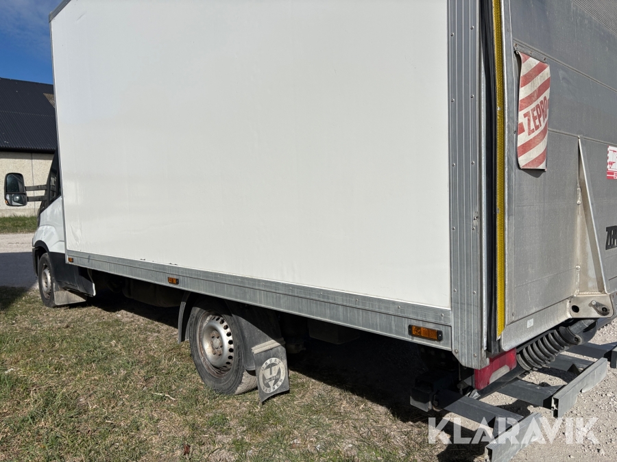 Skåpbil med kylaggregat & bakgavellyft Iveco 35-170
