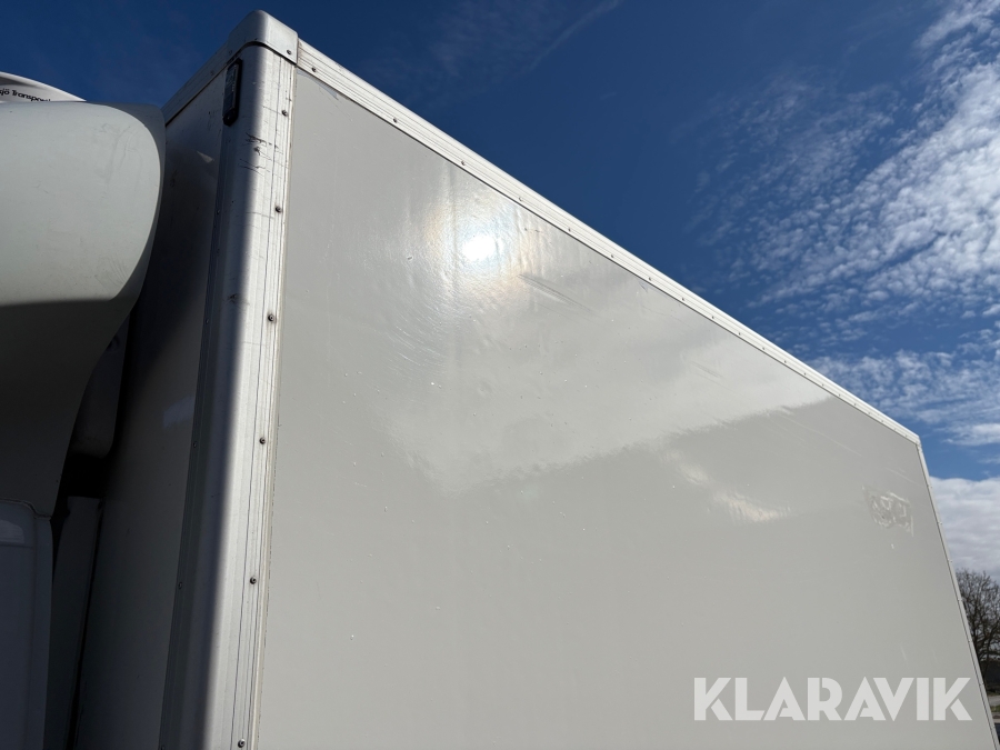 Skåpbil med kylaggregat & bakgavellyft Iveco 35-170