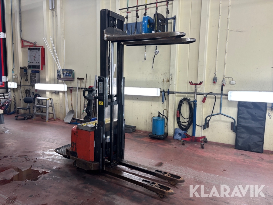 Ståstaplare BT SWE 160D 1600kg / 2100mm