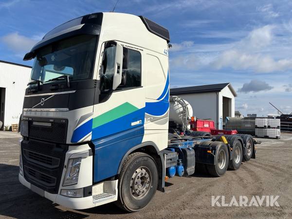 Chassibil Volvo FH 84TR