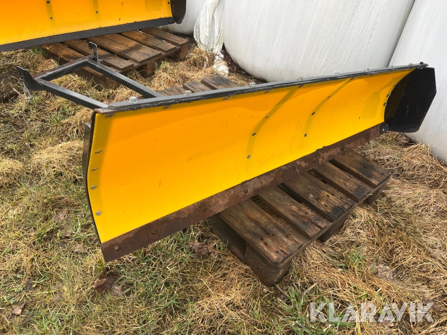 Snöblad till fyrhjuling