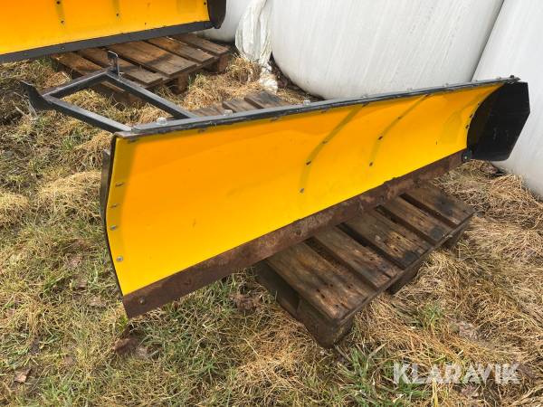 Snöblad till fyrhjuling