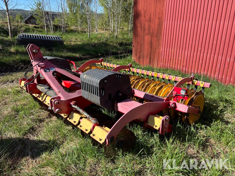 Tallriksharv Väderstad Carrier CR 300