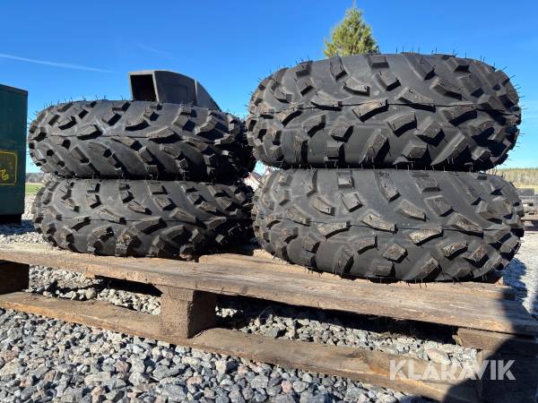 Däck till fyrhjuling Carlisle AT25x8-12 och AT25x10-12