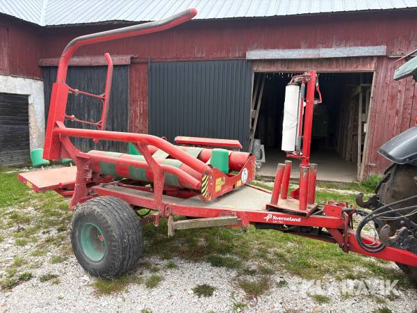 Självlastande balplastare Kverneland UN 7515