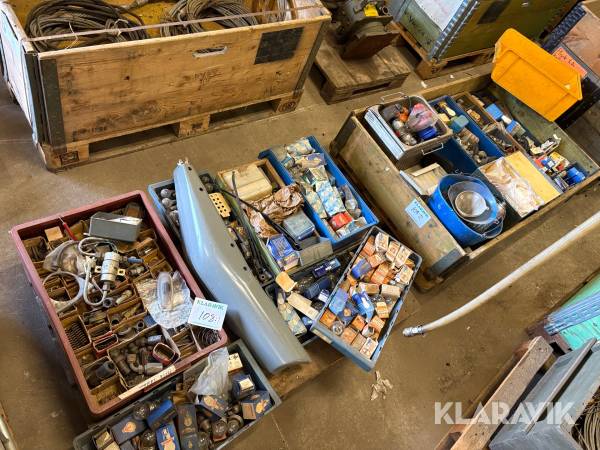 Lampor, hytthörn & reservdelar 2st pall