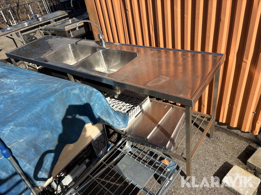 Dubbelvask med arbetsyta