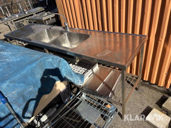 Dubbelvask med arbetsyta