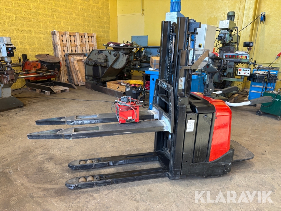 Ståstaplare BT SPE200D