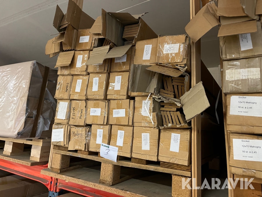 Parti slät golvsockel MDF 12x70x2400mm & 12x95x2400mm