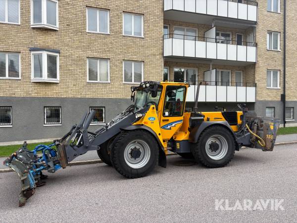 Hjullastare Wille 665 med vikplog & sandspridare