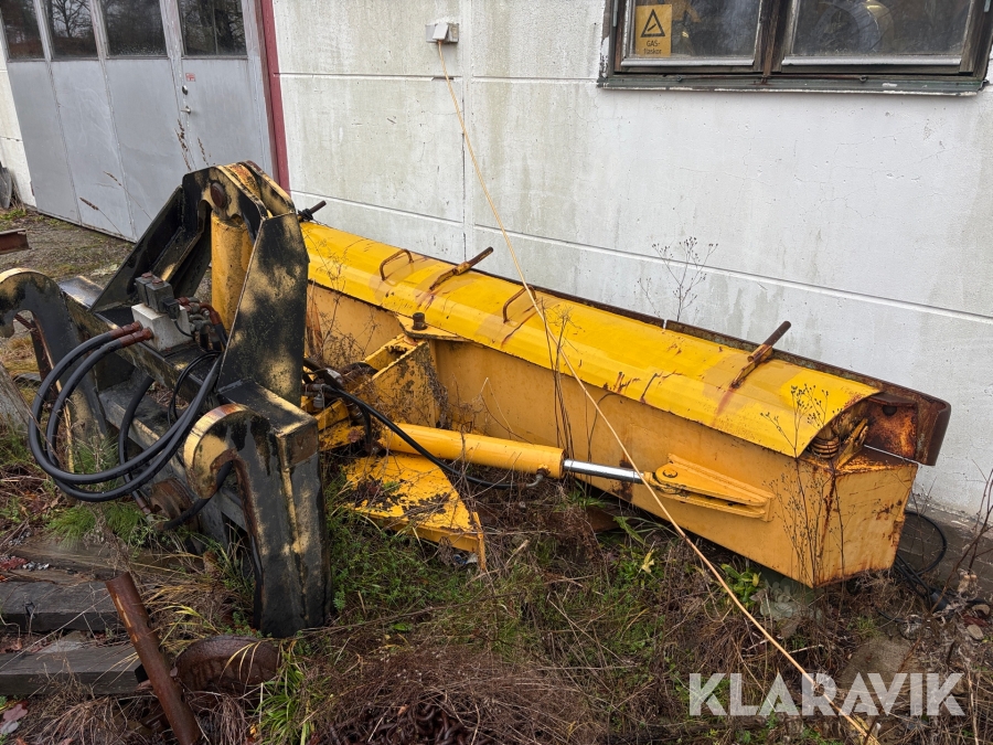 Kombinerad isrivare & snöplog T.Nyströms Mek. Verkstad Rimbo-combi