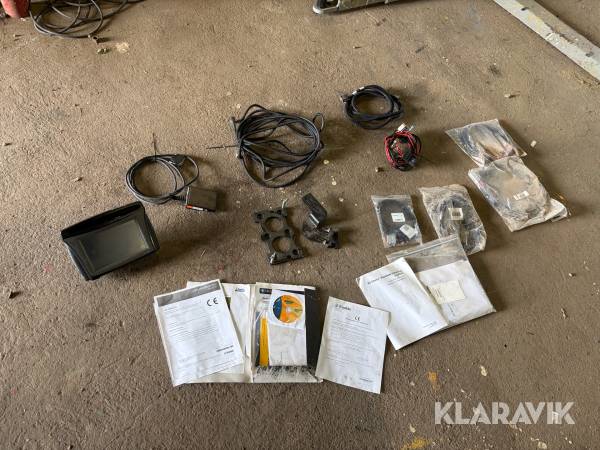 GPS Trimble CFX-750 EZ-steer till traktor