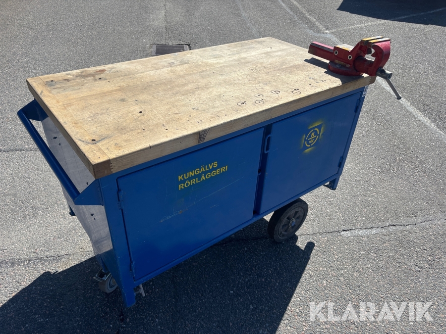 Verktygsvagn med skruvstäd