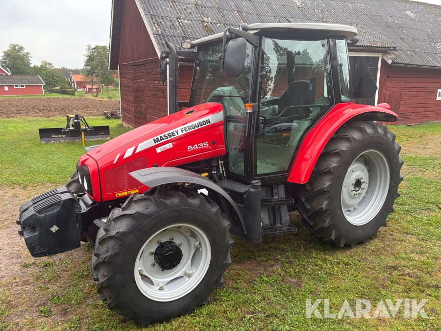 Traktor Massey Ferguson 5435