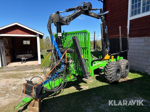 Skogsvagn P12 med FMV 290