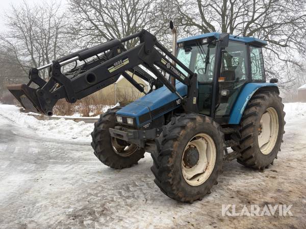 Traktor New Holland 6640