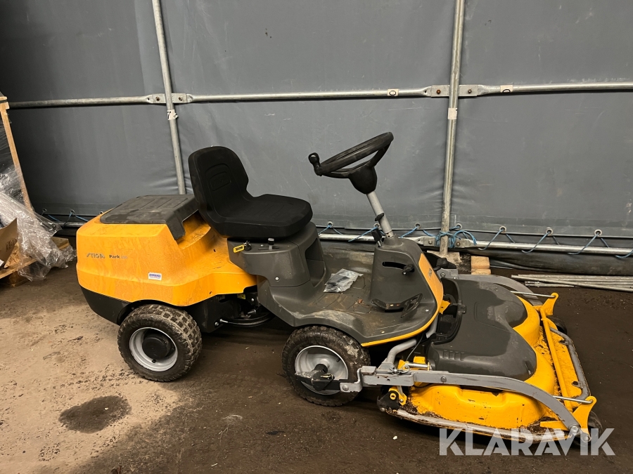 Åkgräsklippare Stiga Park 220
