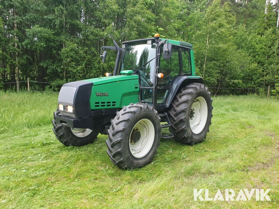 Traktor Valtra 6350 HiTech