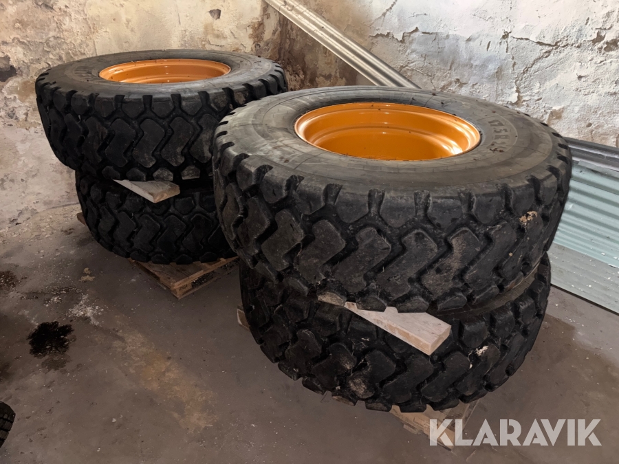 Entreprenaddäck Michelin XHA 17.5 R 25 - 4st