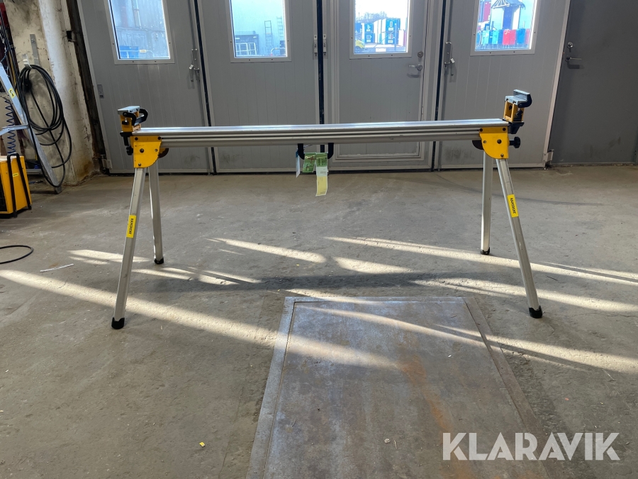 Sågbänk Dewalt DE7023