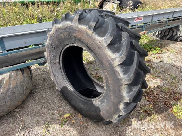 Traktordäck Firestone 480/65R24 1st