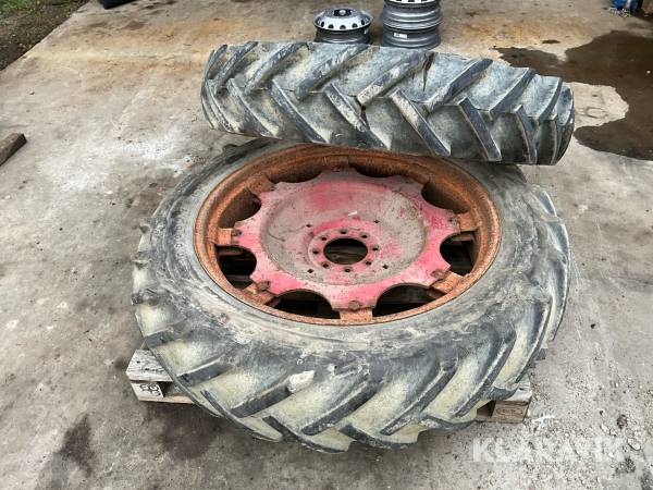 Traktordäck Goodyear 12.4-36 & 11-36